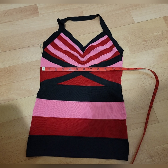 Le Chateau Halter Top sz small - Picture 2 of 6